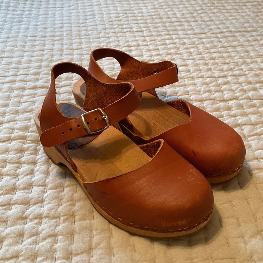 MIA Sofia Clogs